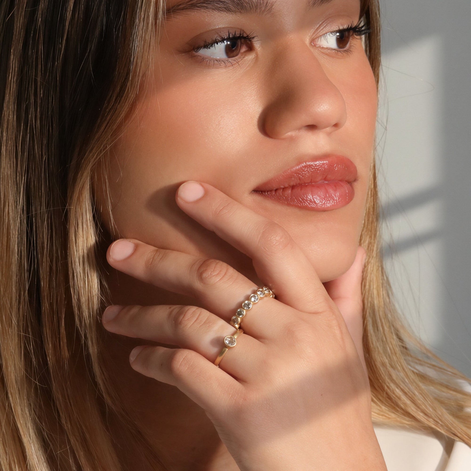 20K Bezel-Set Cognac Diamond Eternity "Ball" Ring - Peridot Fine Jewelry - Caroline Ellen