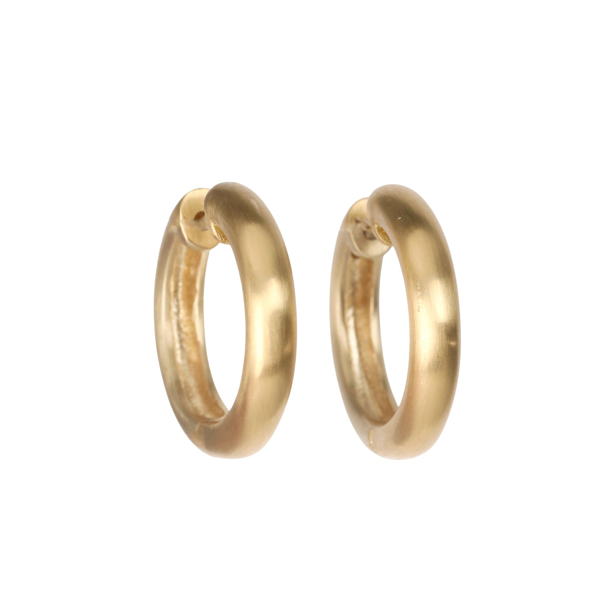 20K Gold Rounded Hollow Huggie Hoop Earrings - Peridot Fine Jewelry - Caroline Ellen