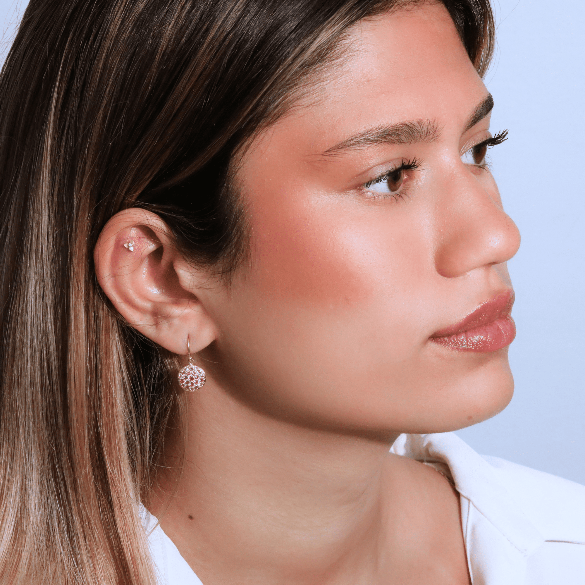 20K Round Medium "Lentil" Earrings with Pave Pink Sapphires - Peridot Fine Jewelry - Caroline Ellen