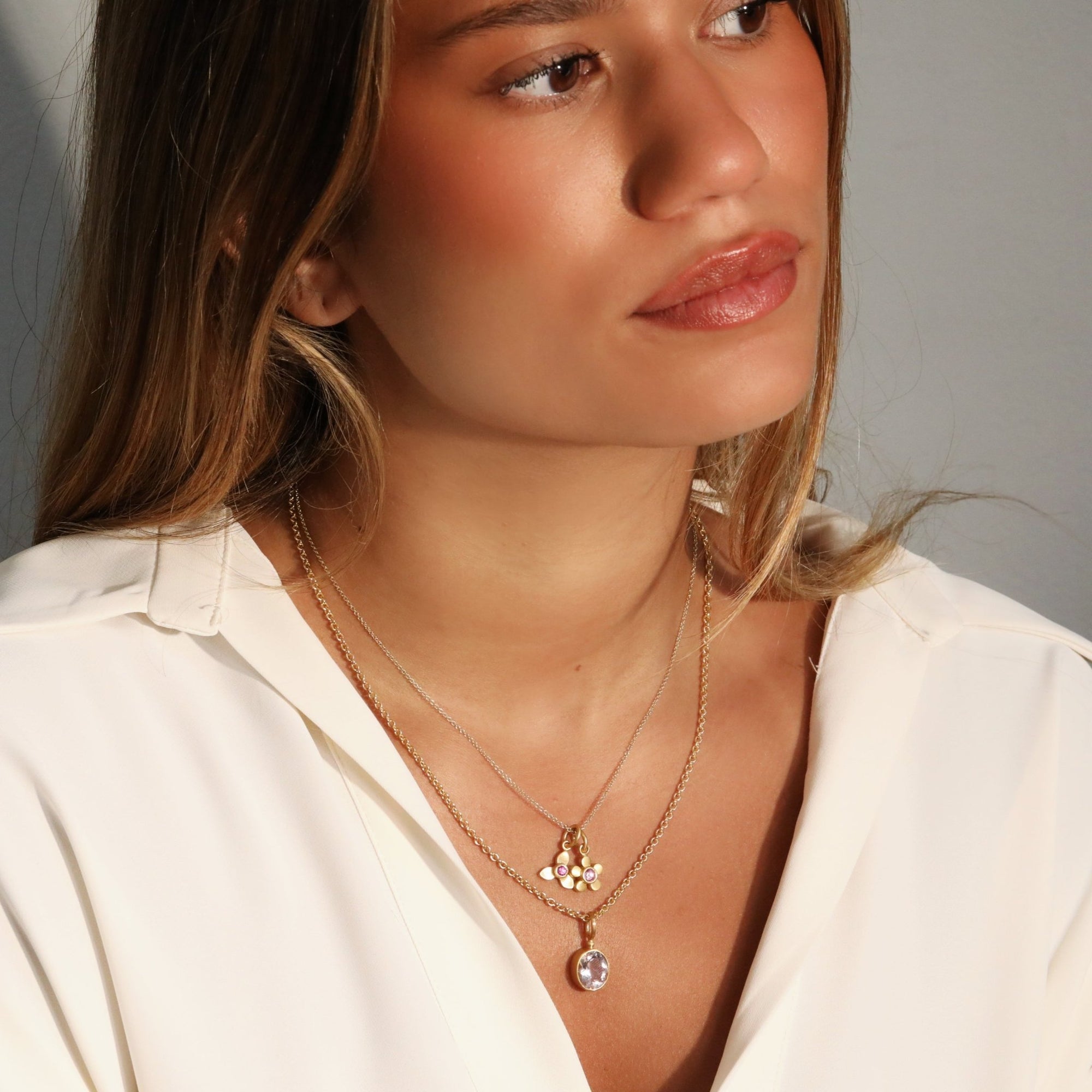 20K Rounded Five - Petal Flower Pendant with Pink Sapphire - Peridot Fine Jewelry - Caroline Ellen