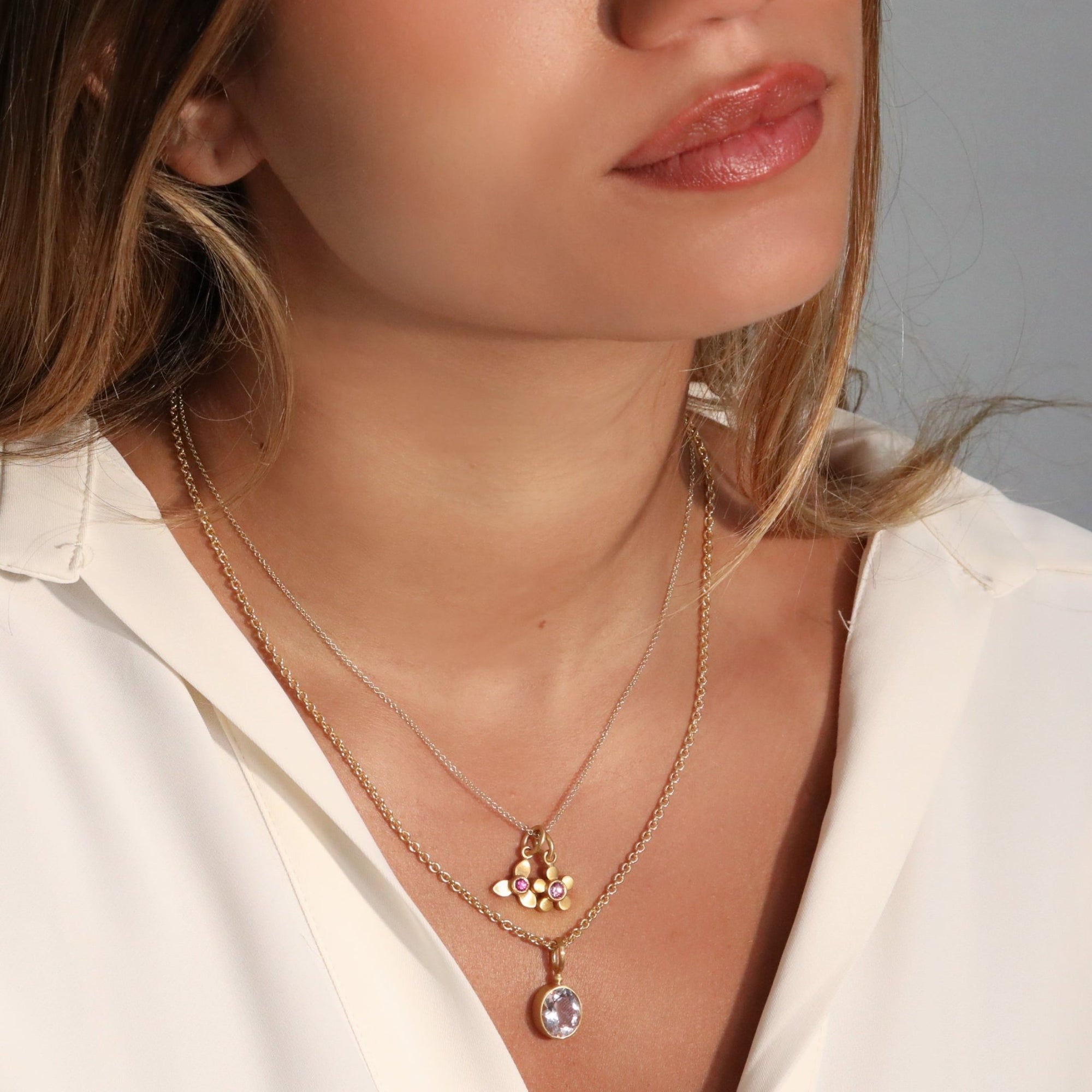 20K Rounded Five-Petal Flower Pendant with Pink Sapphire - Peridot Fine Jewelry - Caroline Ellen