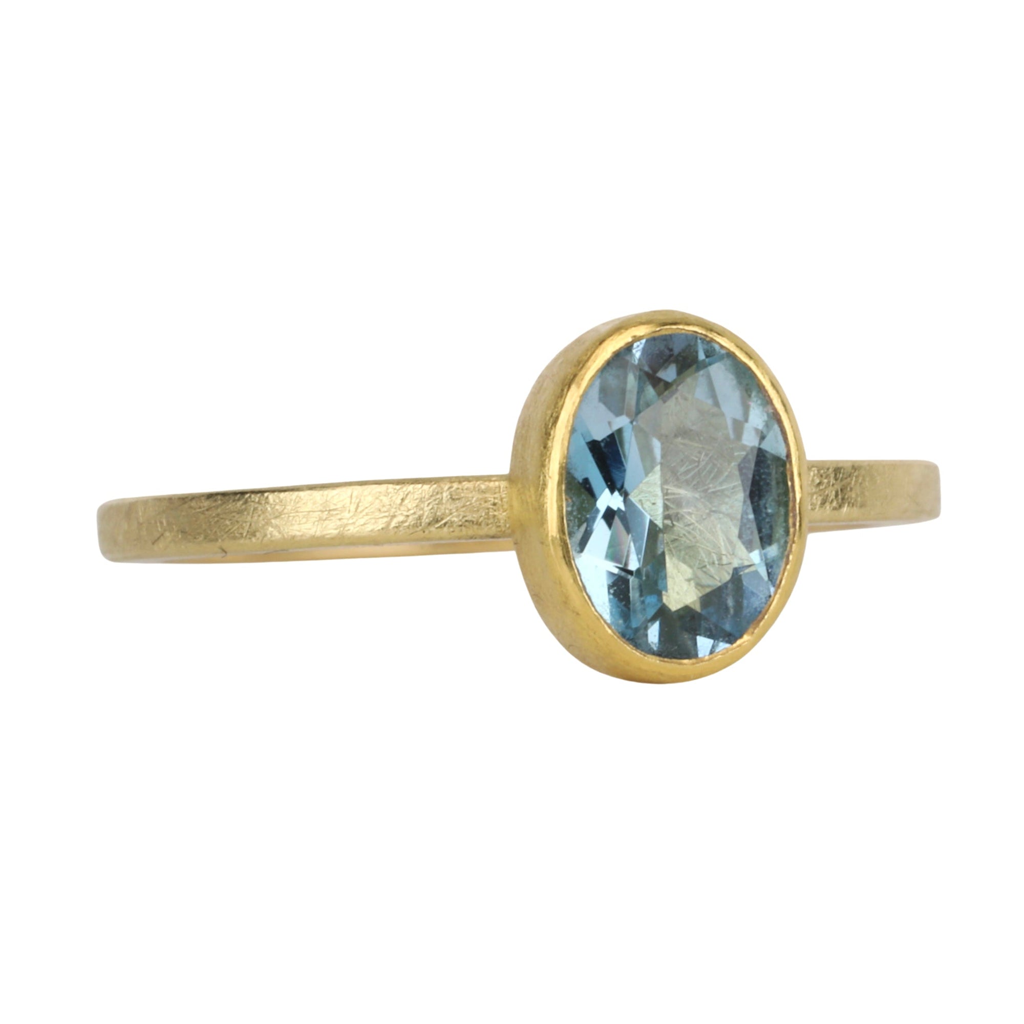 22 &amp; 18K Bezel - Set Faceted Oval Aquamarine Ring - Peridot Fine Jewelry - Petra Class