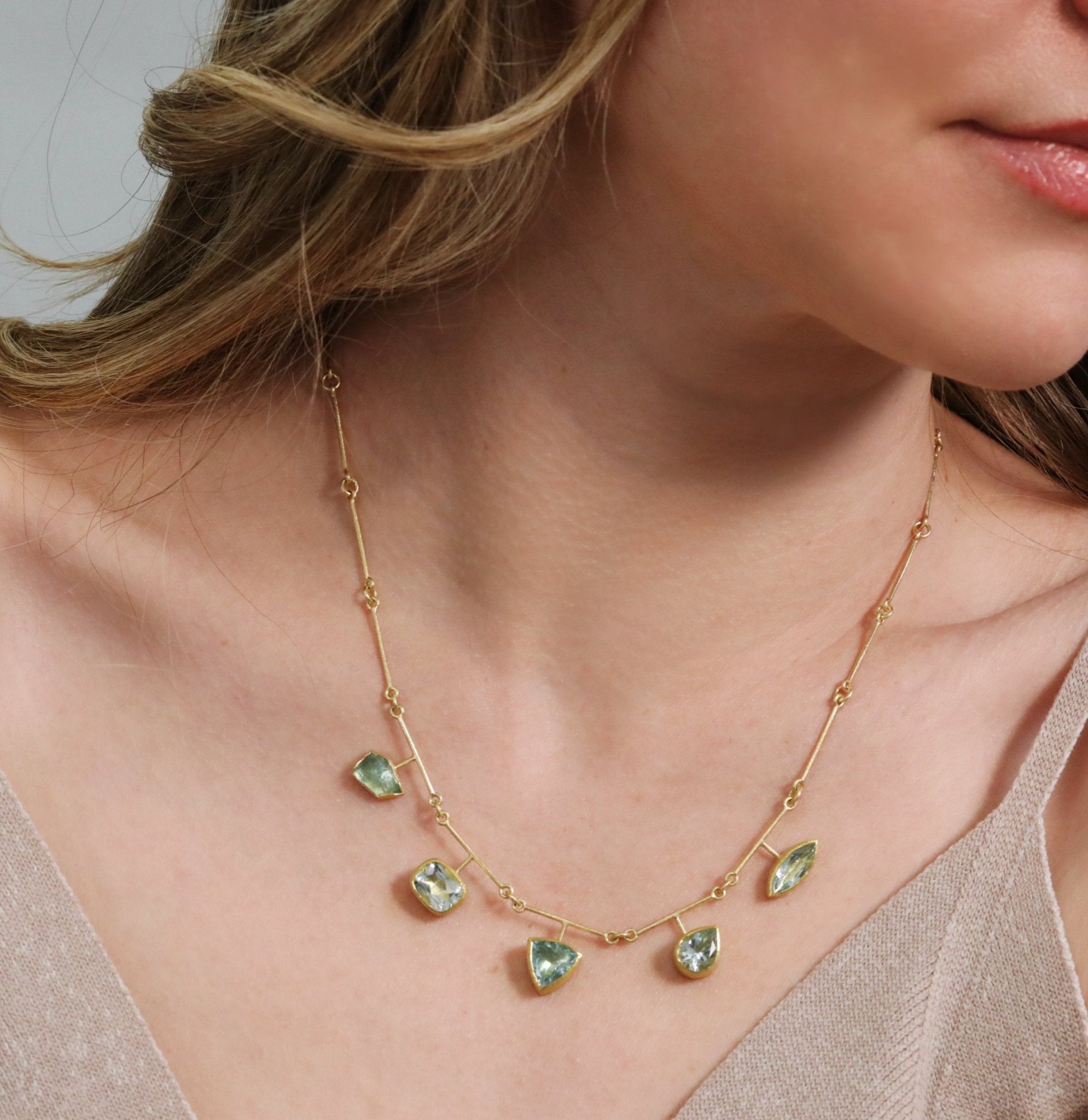 22K &amp; 18K Bar Chain Necklace with Five Mixed Shape Faceted Aquamarines - Peridot Fine Jewelry - Petra Class