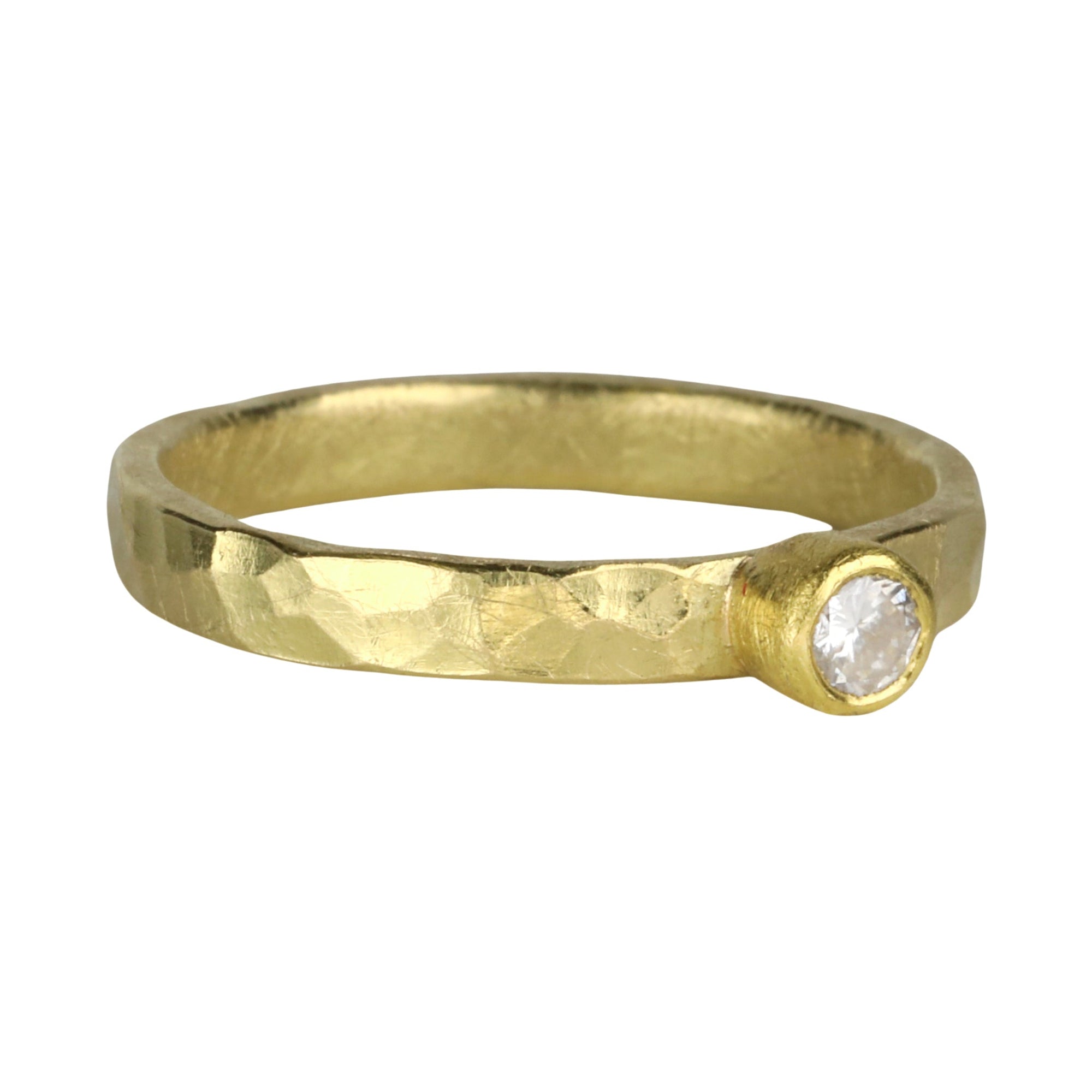 22K &amp; 18K Bezel - Set Round Diamond Ring - Peridot Fine Jewelry - Petra Class