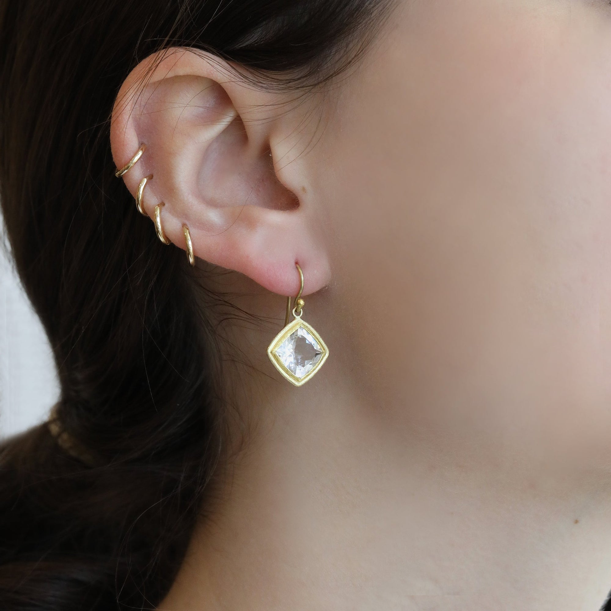 22K &amp; 18K Gold Bezel-Set Square Quartz Earrings - Peridot Fine Jewelry - Petra Class