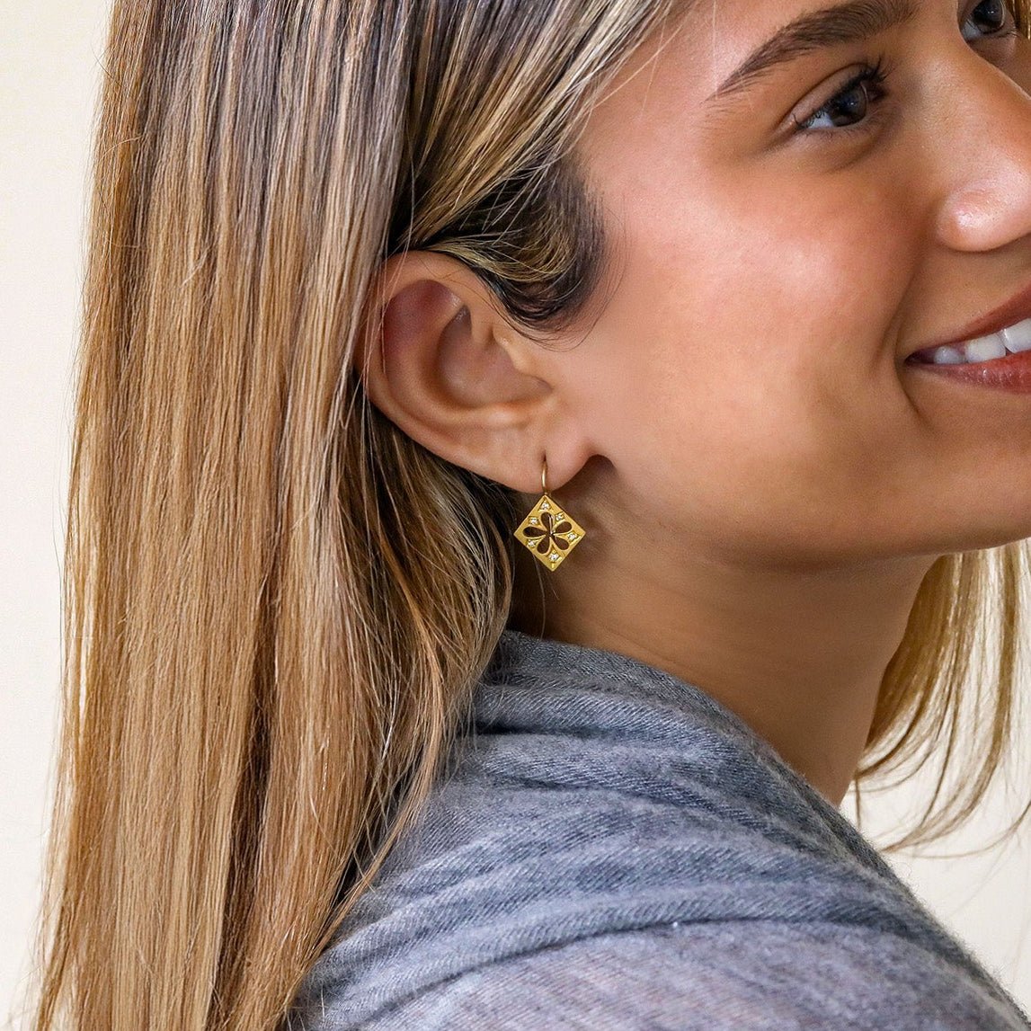22K Gold &amp; Diamond Cutout Flower Earrings - Peridot Fine Jewelry - Cathy Waterman