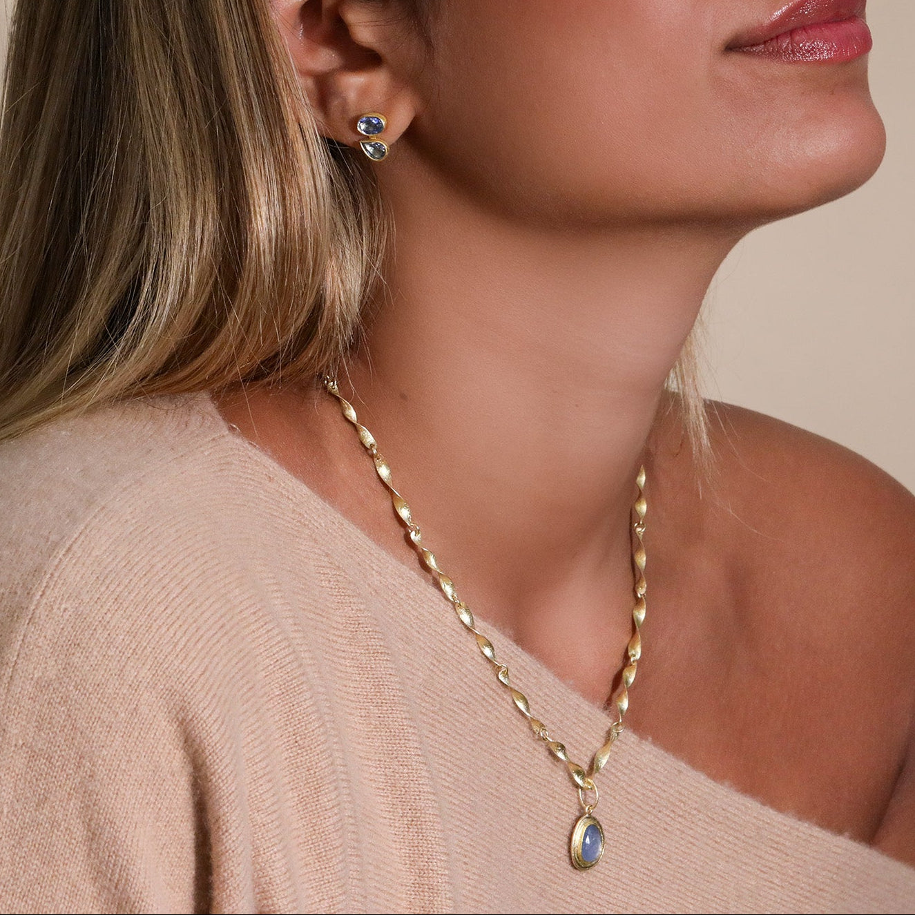 18K Hand Fabricated "Helix" Twisted Link Chain Necklace