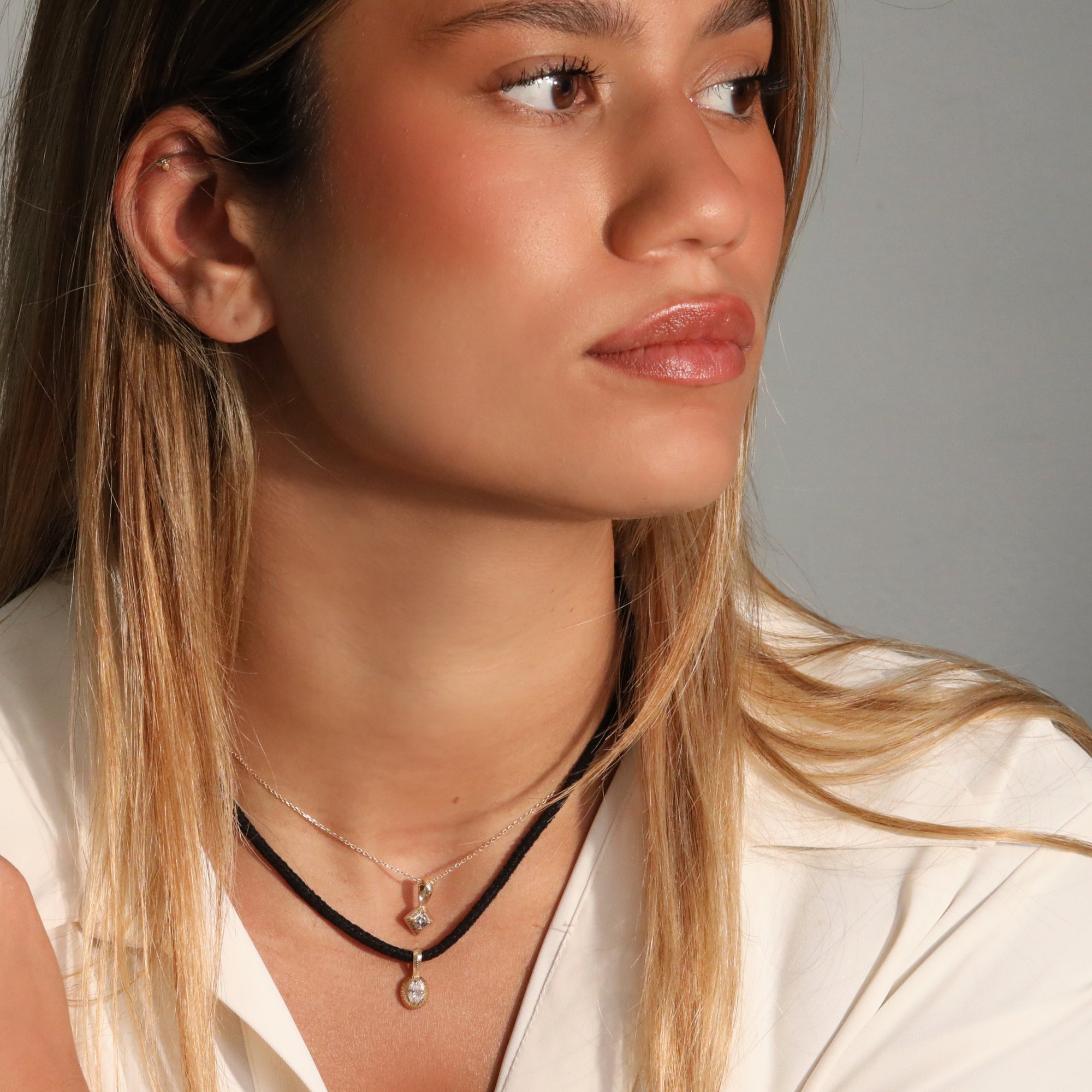 18K &amp; Oval Diamond Pendant with "Fluted" Bezel