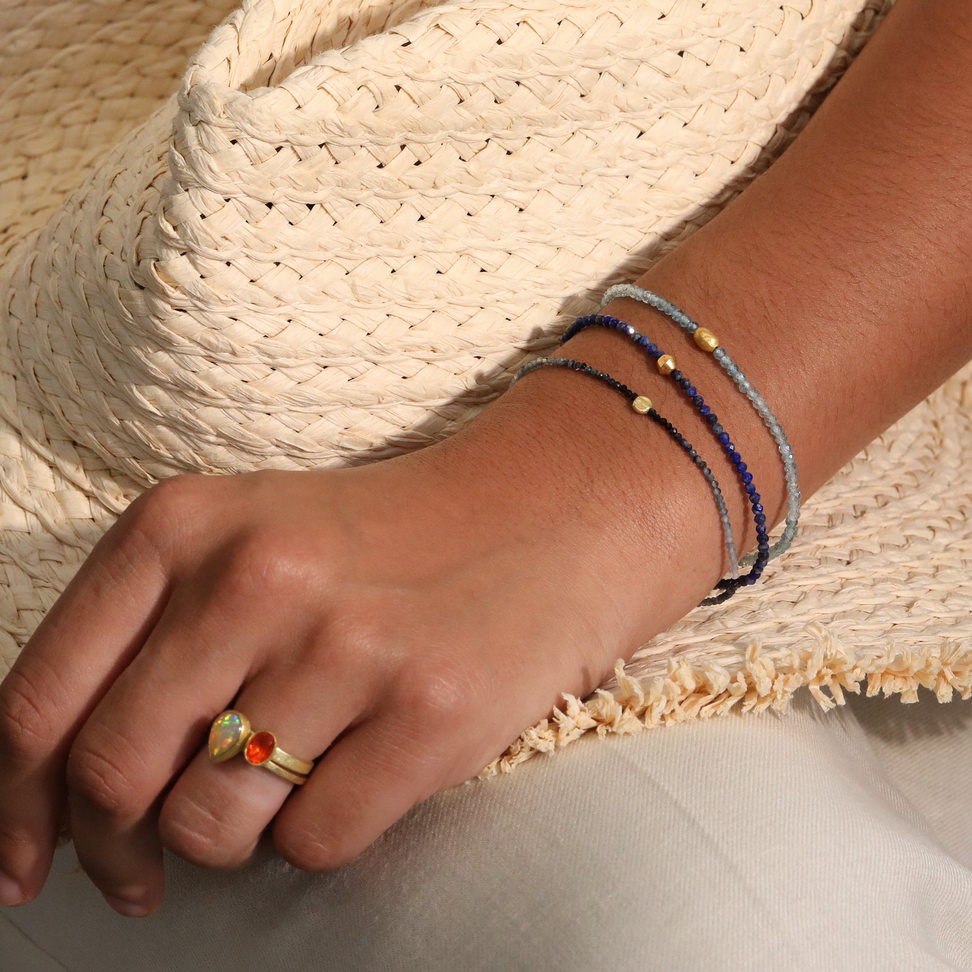 22 &amp; 18K Oval Mexican Opal Ring