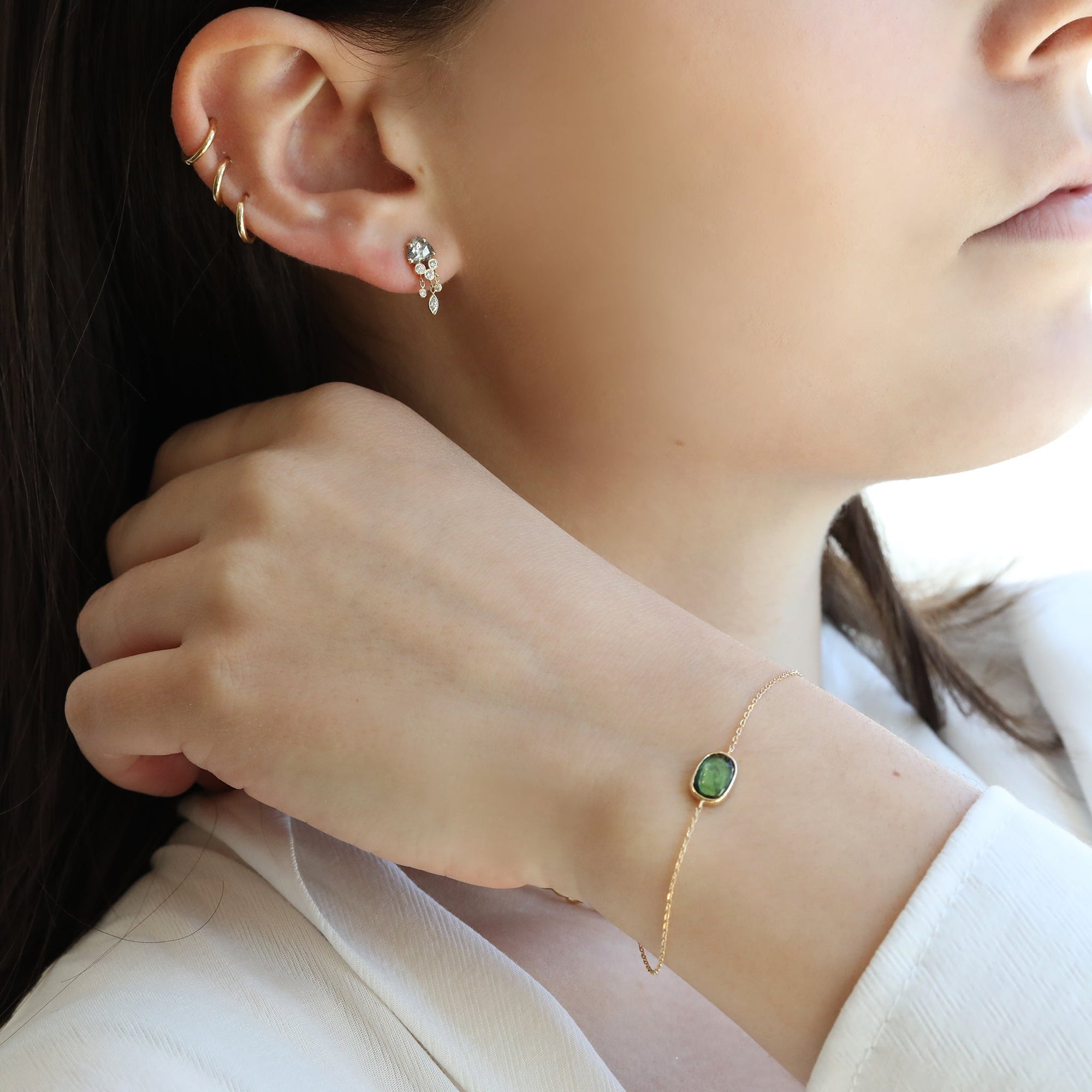 Bezel-Set Green Tourmaline Chain Bracelet - Peridot Fine Jewelry - Celine Daoust