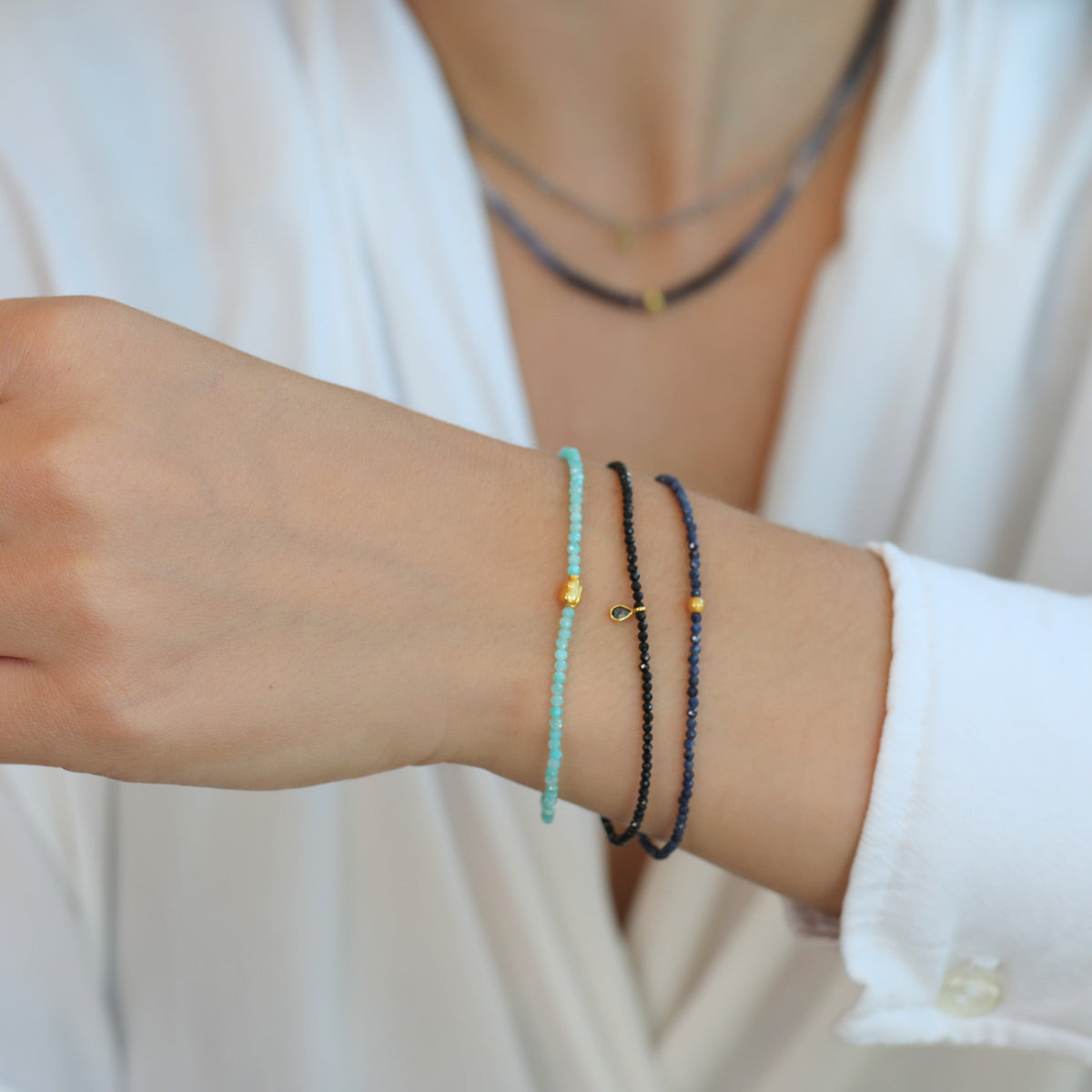 Faceted Blue Sapphire Beaded Bracelet with 18K Round Bead - Peridot Fine Jewelry - Margaret Solow Jewelry