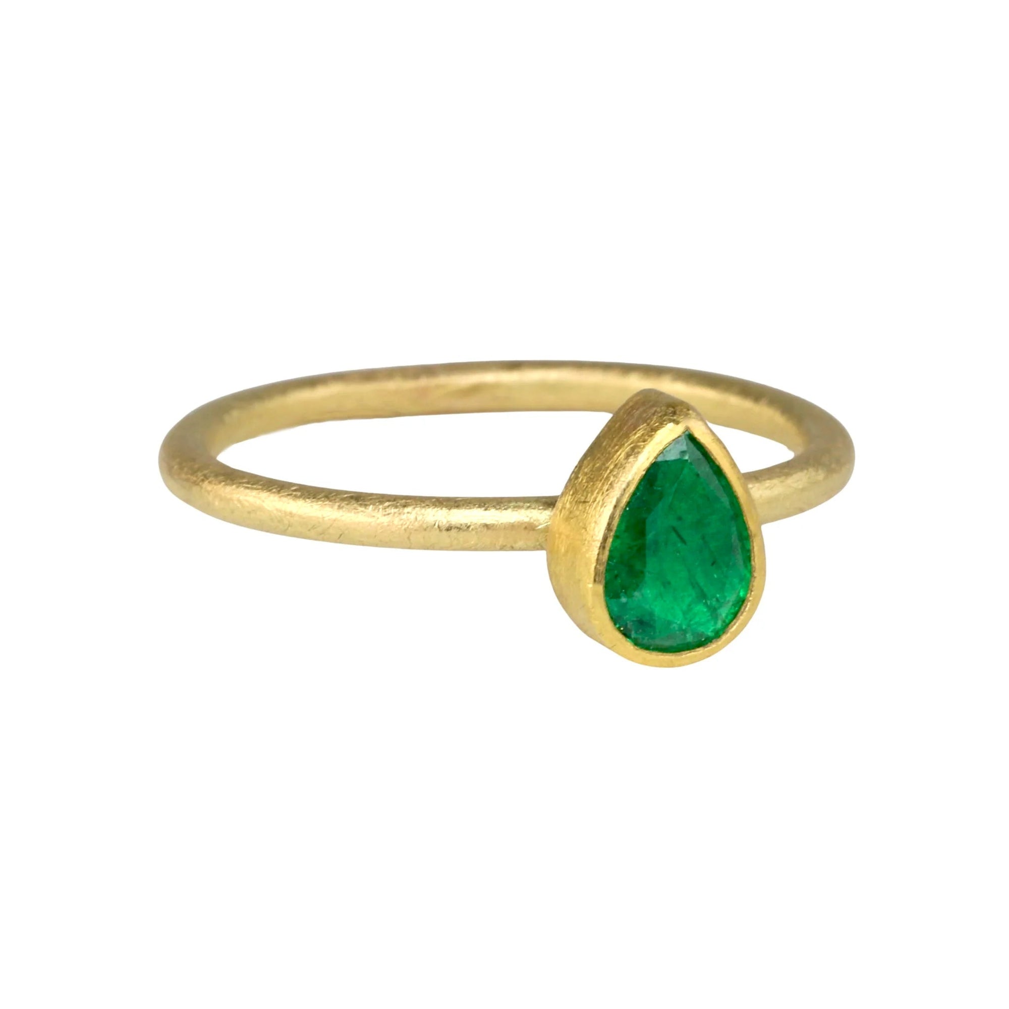 Gold Bezel-Set Teardrop Faceted Emerald Ring - Peridot Fine Jewelry - Petra Class