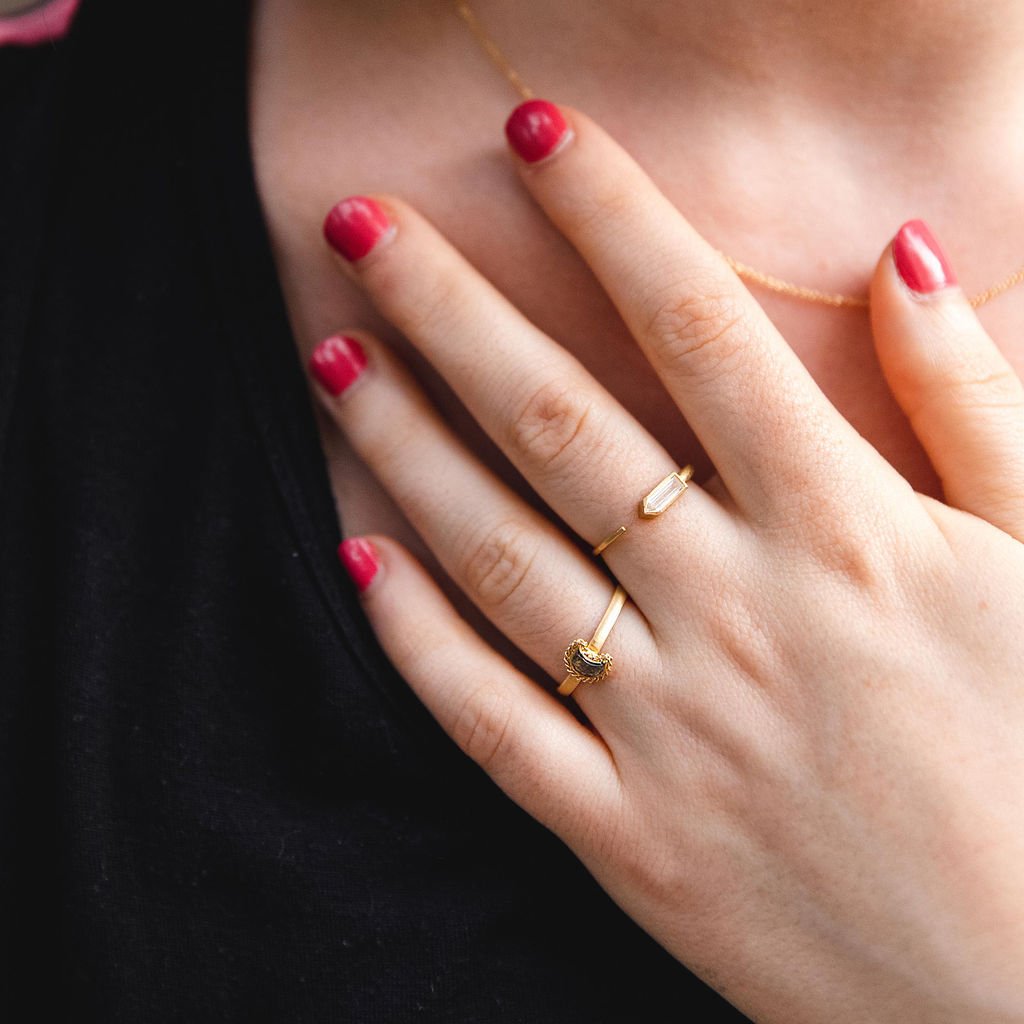Gold Open &quot;Pen&quot; Ring with Bezel-Set Baguette Diamond - Peridot Fine Jewelry - Annie Fensterstock