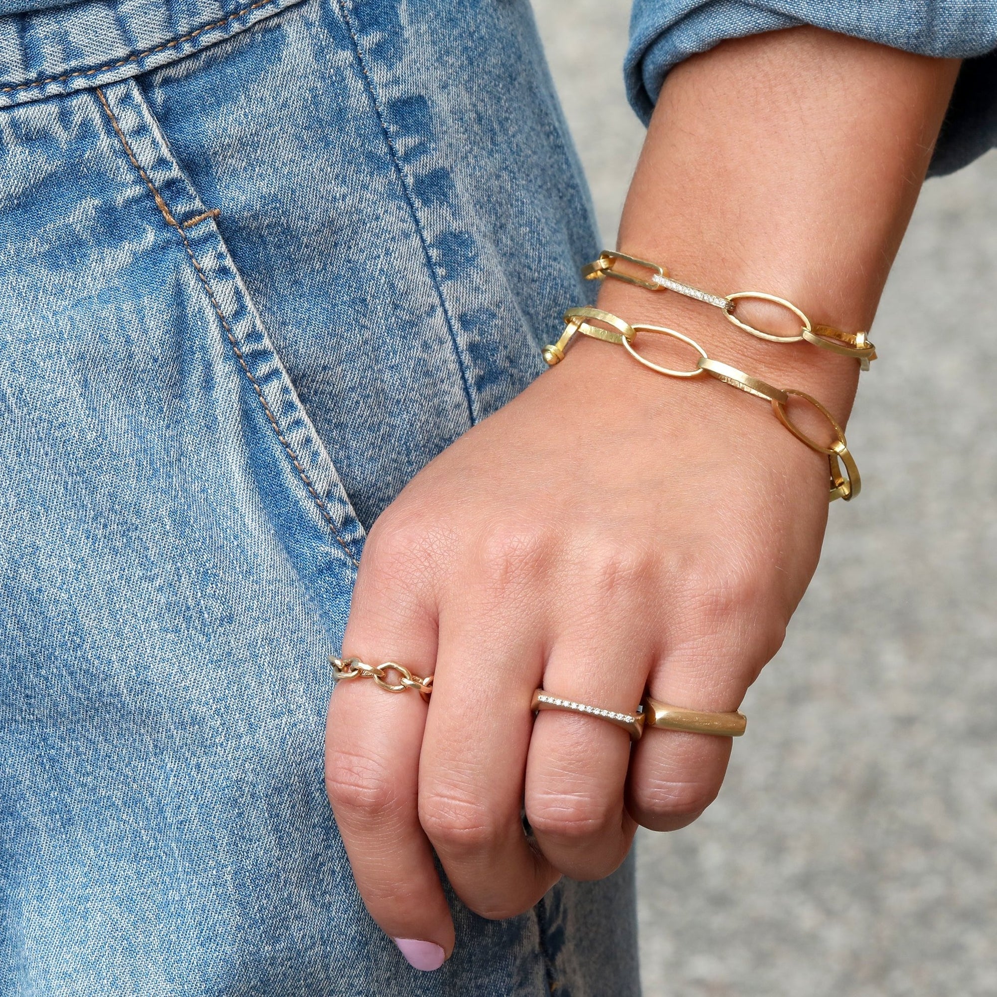 &quot;Isabella&quot; 18 Karat Yellow Gold Oval Link Bracelet - Peridot Fine Jewelry - Sarah Macfadden