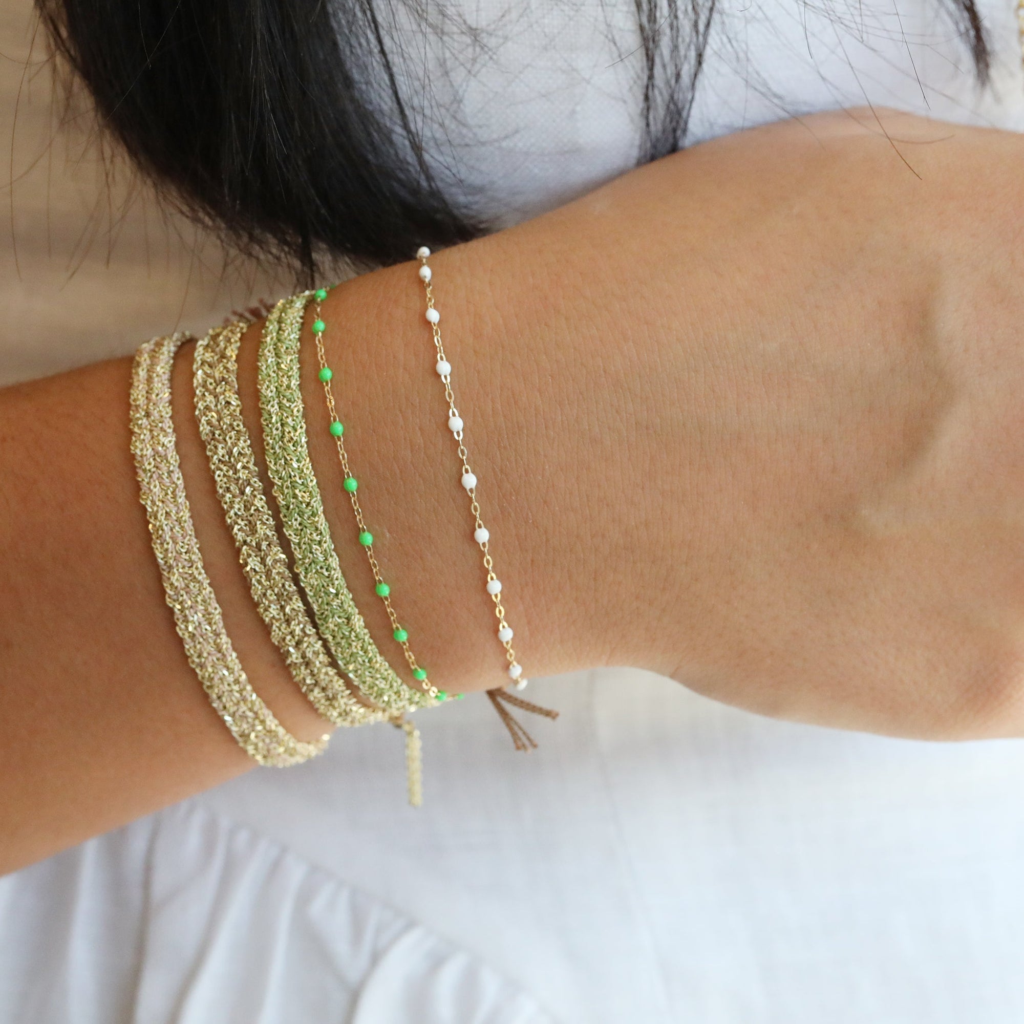 Nude Silk and Yellow Gold Vermeil Chain Woven Bracelet - Peridot Fine Jewelry - Marie Laure Chamorel