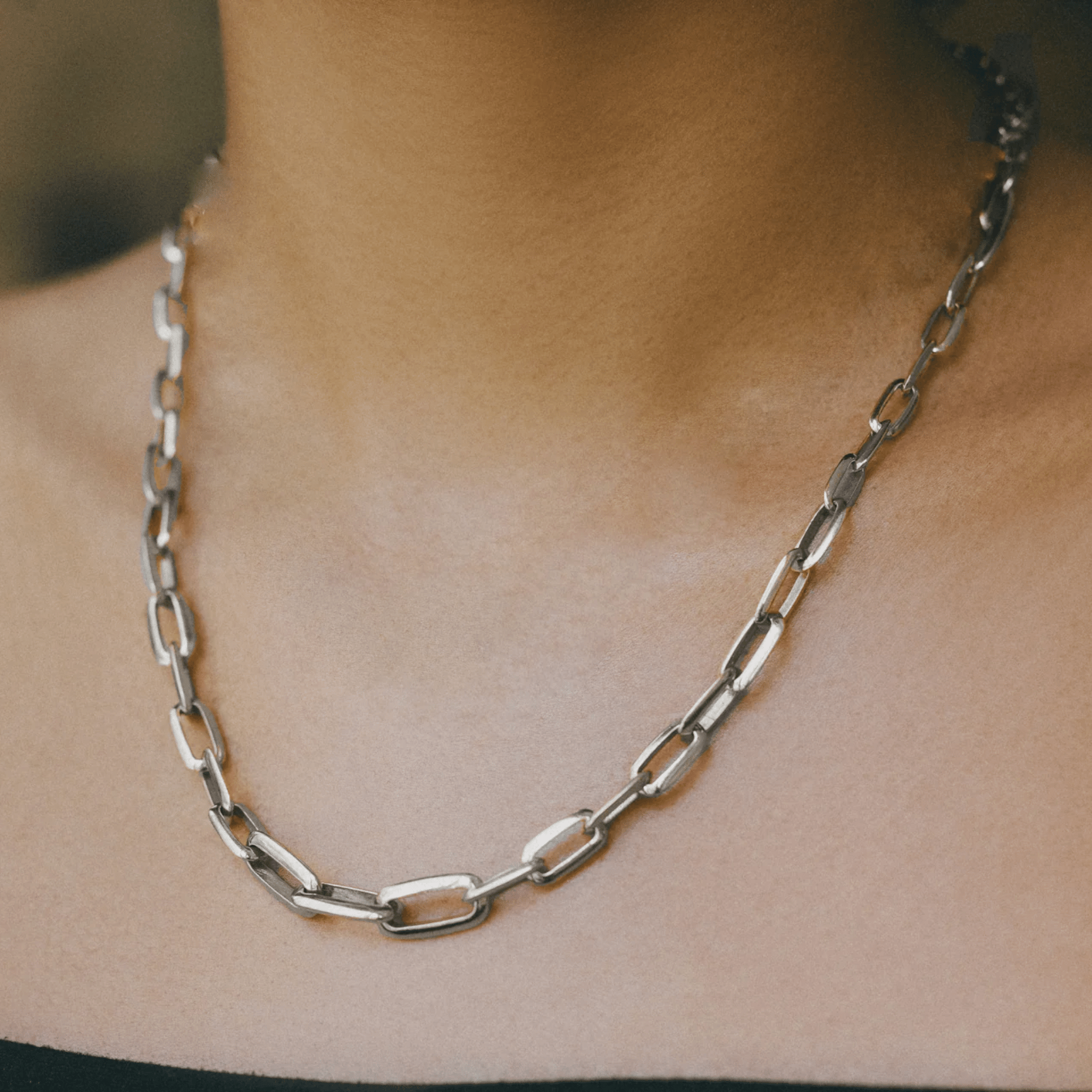 Sterling Silver "Chubby" Graduated Knife Edge Oval Link Necklace - Peridot Fine Jewelry - Lizzie Mandler