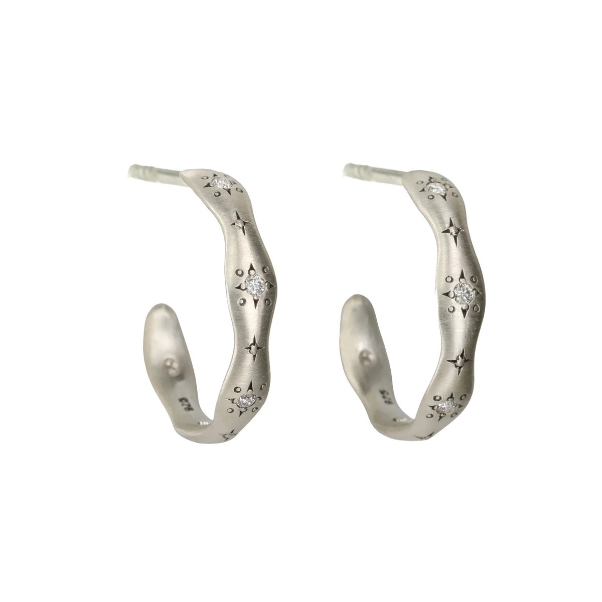 Sterling Silver Wavy Hoop Earrings with Diamonds - Peridot Fine Jewelry - Adel Chefridi