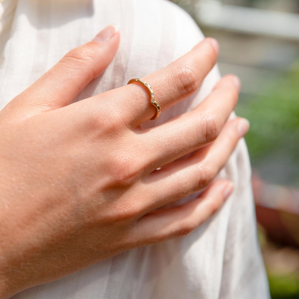 &quot;V-Shaped&quot; Ring with Scattered Diamonds - Peridot Fine Jewelry - Annie Fensterstock