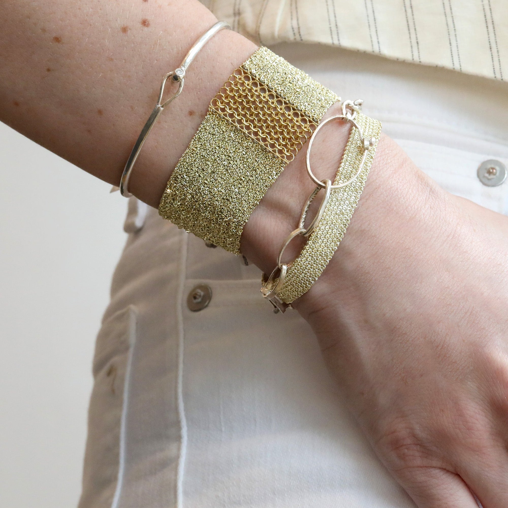 White Silk &amp; Gold Vermeil Woven Bracelet - Peridot Fine Jewelry - Marie Laure Chamorel