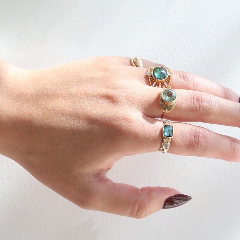 14K Gold Bezel-Set Mint Green Tourmaline &quot;Plate&quot; Ring - Peridot Fine Jewelry - Celine Daoust