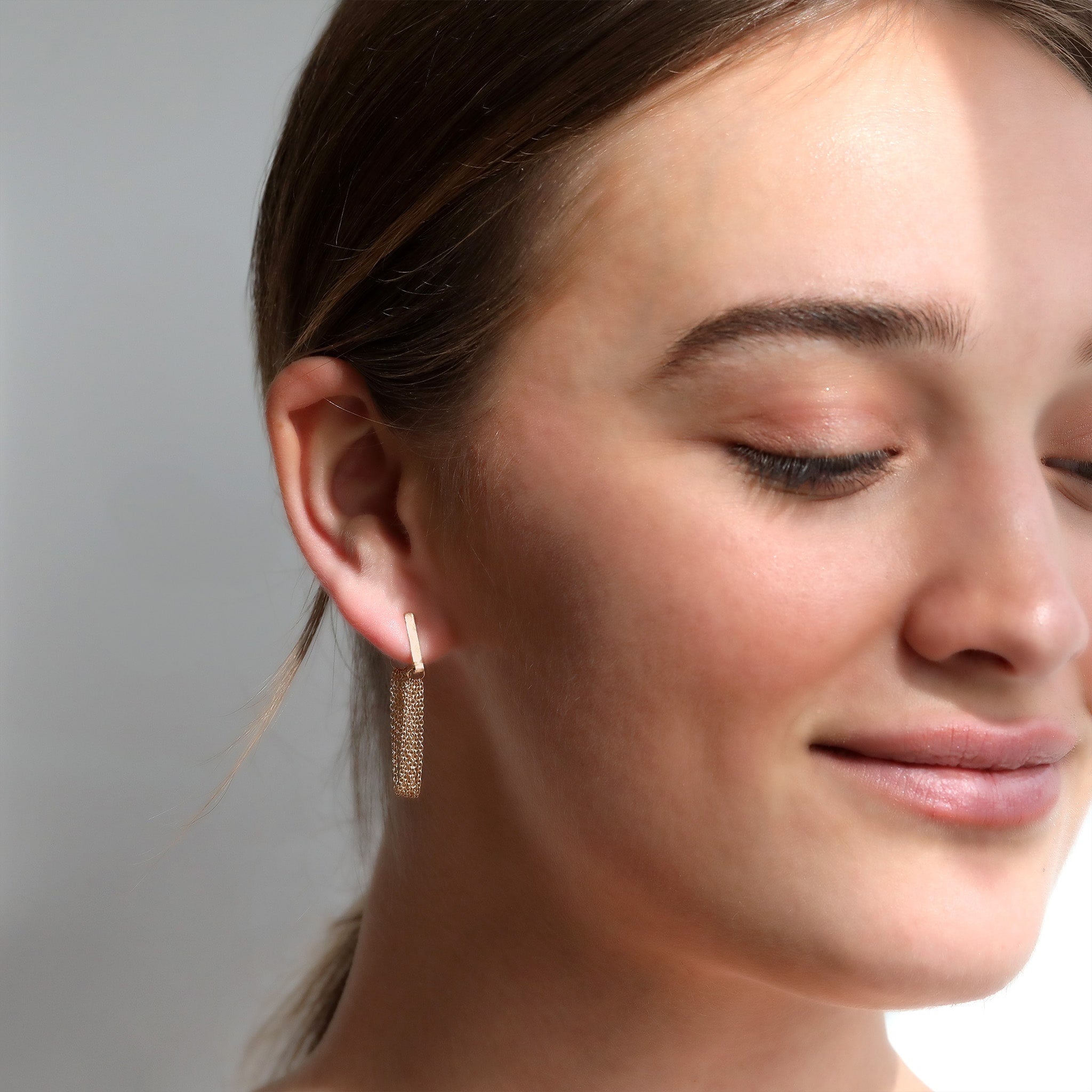 14K Gold &quot;Soraya&quot; Bar Chain Earrings - Peridot Fine Jewelry - Sarah Macfadden