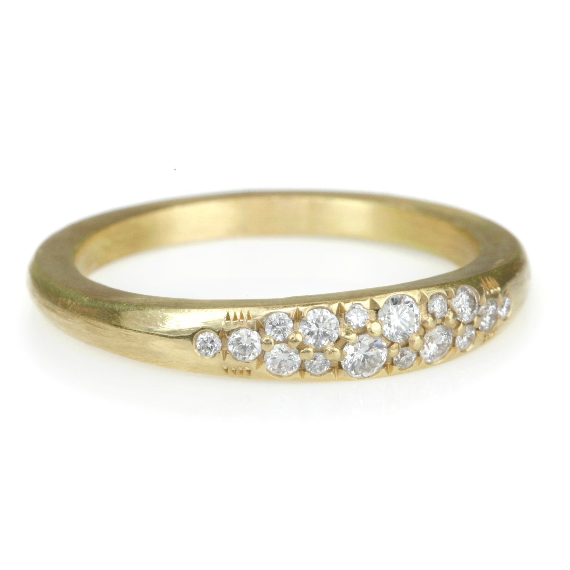 18 Gold Tapered Ring with Diamond Center Section - Peridot Fine Jewelry - Annie Fensterstock