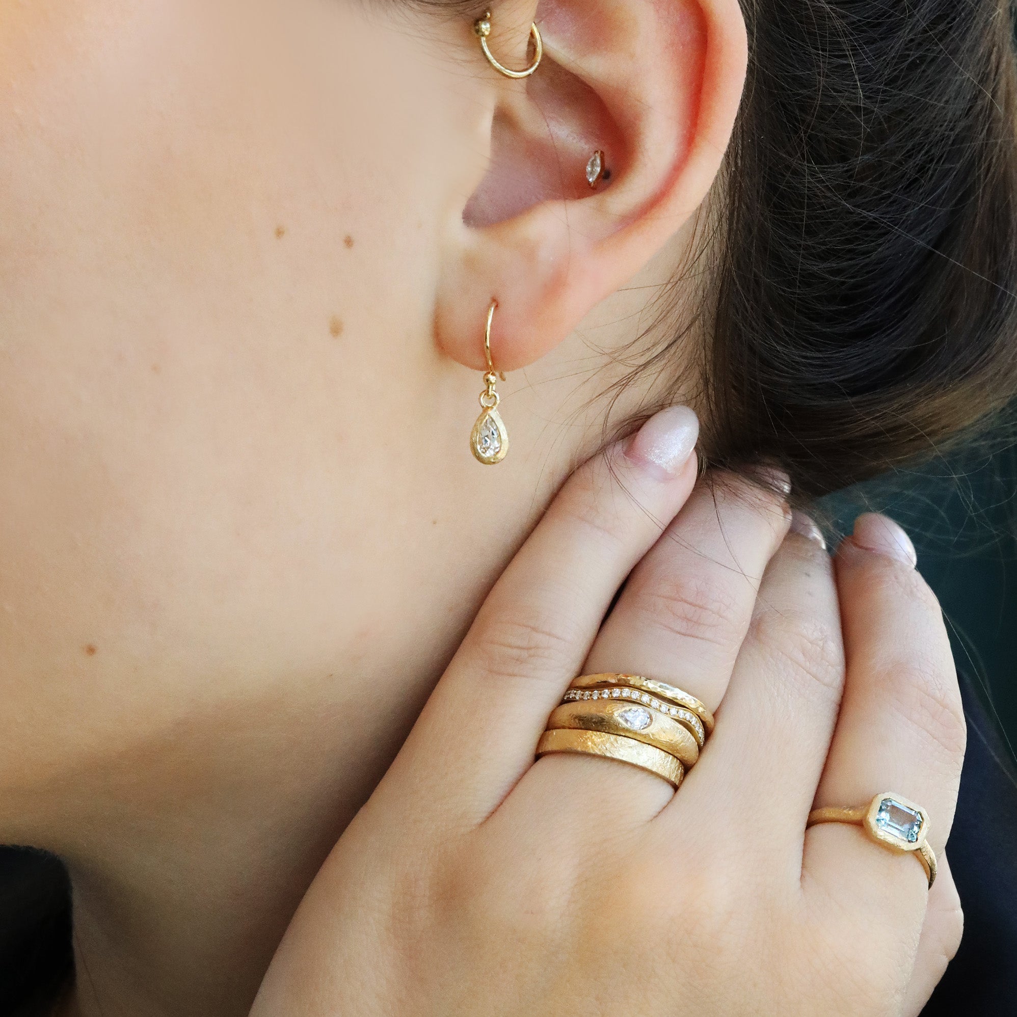 18K Gold Pear-Shaped White Topaz &quot;Boulder&quot; Drop Earring - Peridot Fine Jewelry - Anne Sportun