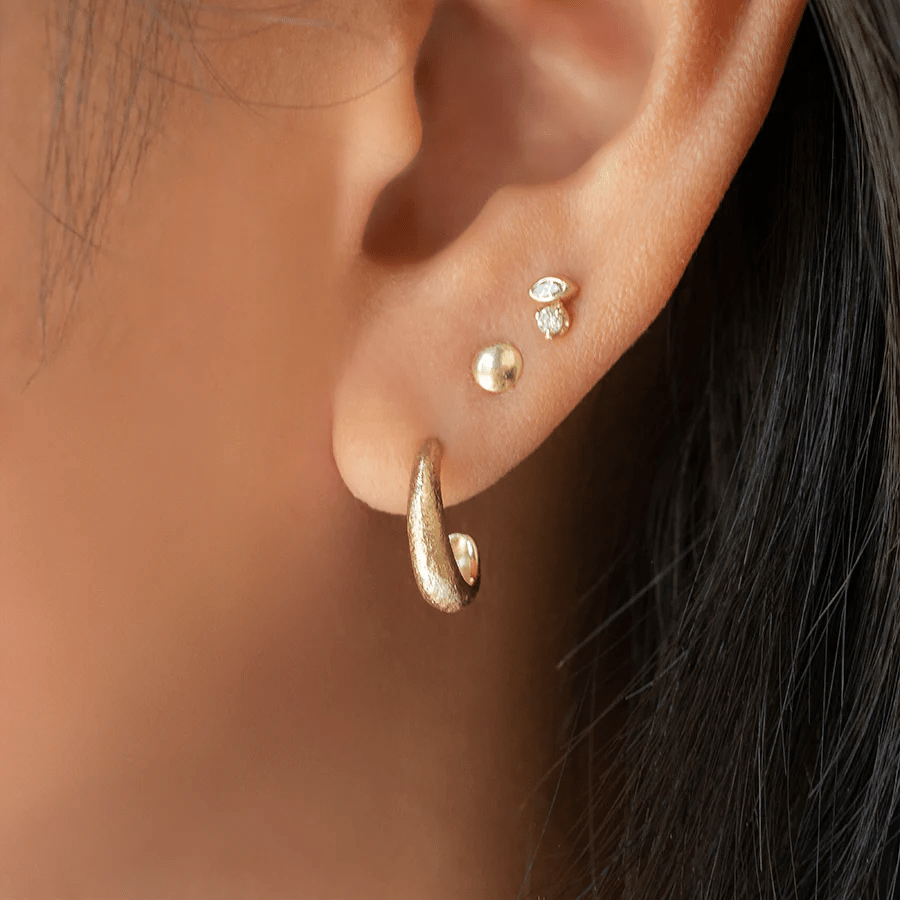 18K Gold Teardrop "Boulder" Hoop Earrings - Peridot Fine Jewelry - Anne Sportun