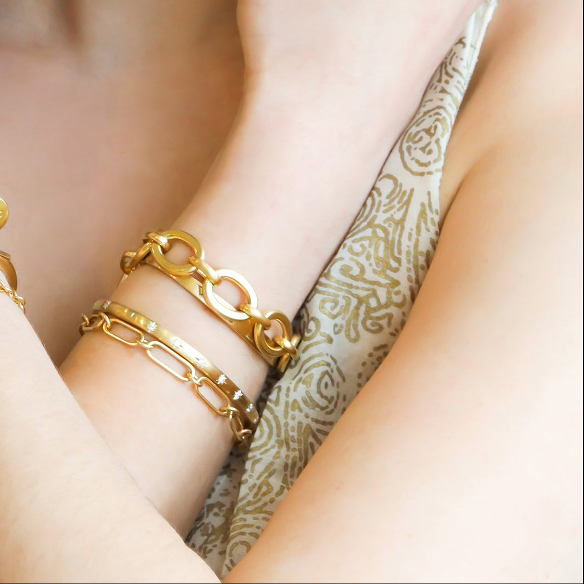 Caroline Ellen 20K Gold Handmade "Flattened Paperclip" Chain Bracelet
