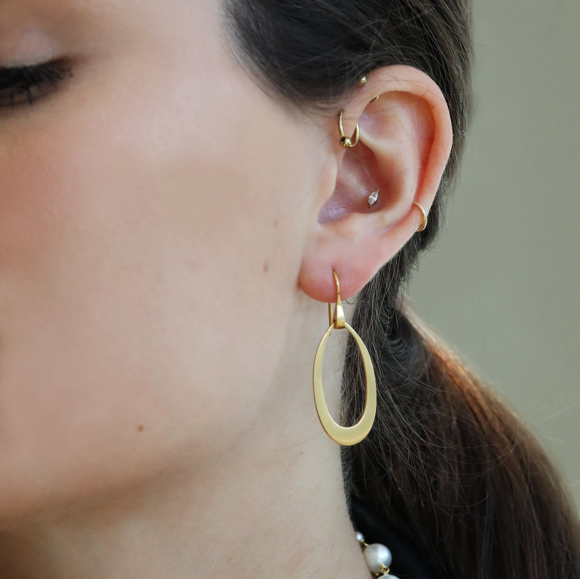 20K Gold Oblong &quot;Doorknocker&quot; Earrings - Peridot Fine Jewelry - Caroline Ellen