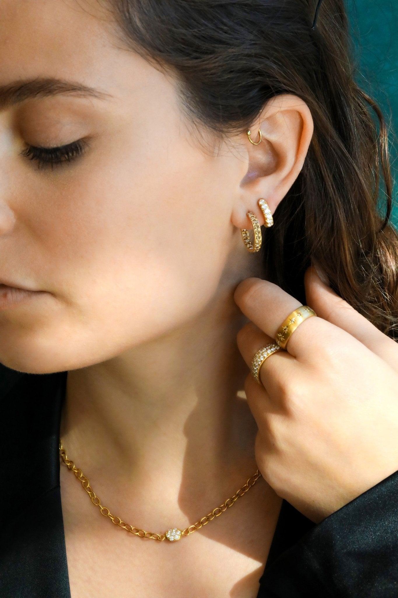 20K Gold Ring with Three Rows of Pave Diamonds - Peridot Fine Jewelry - Caroline Ellen