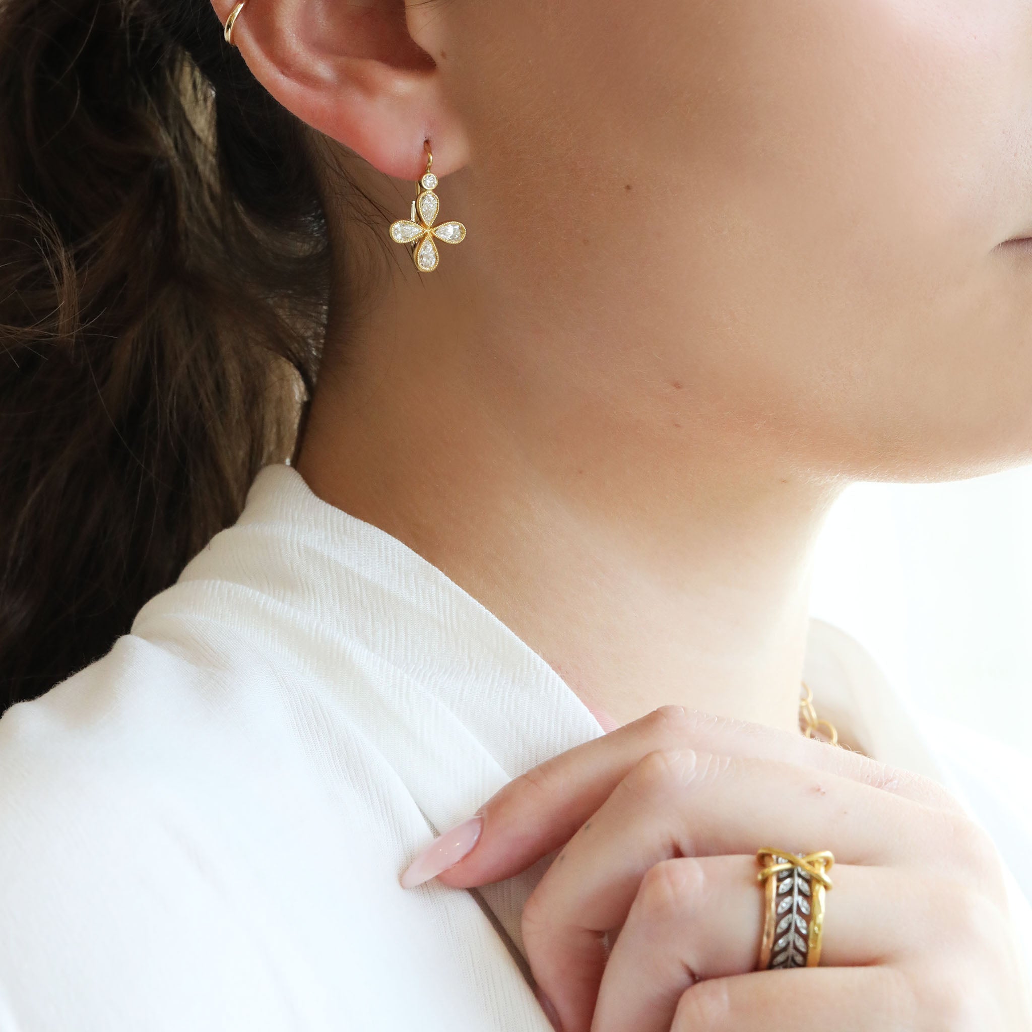22K Gold Bezel-Set Diamond &quot;Star&quot; Earrings - Peridot Fine Jewelry - Cathy Waterman