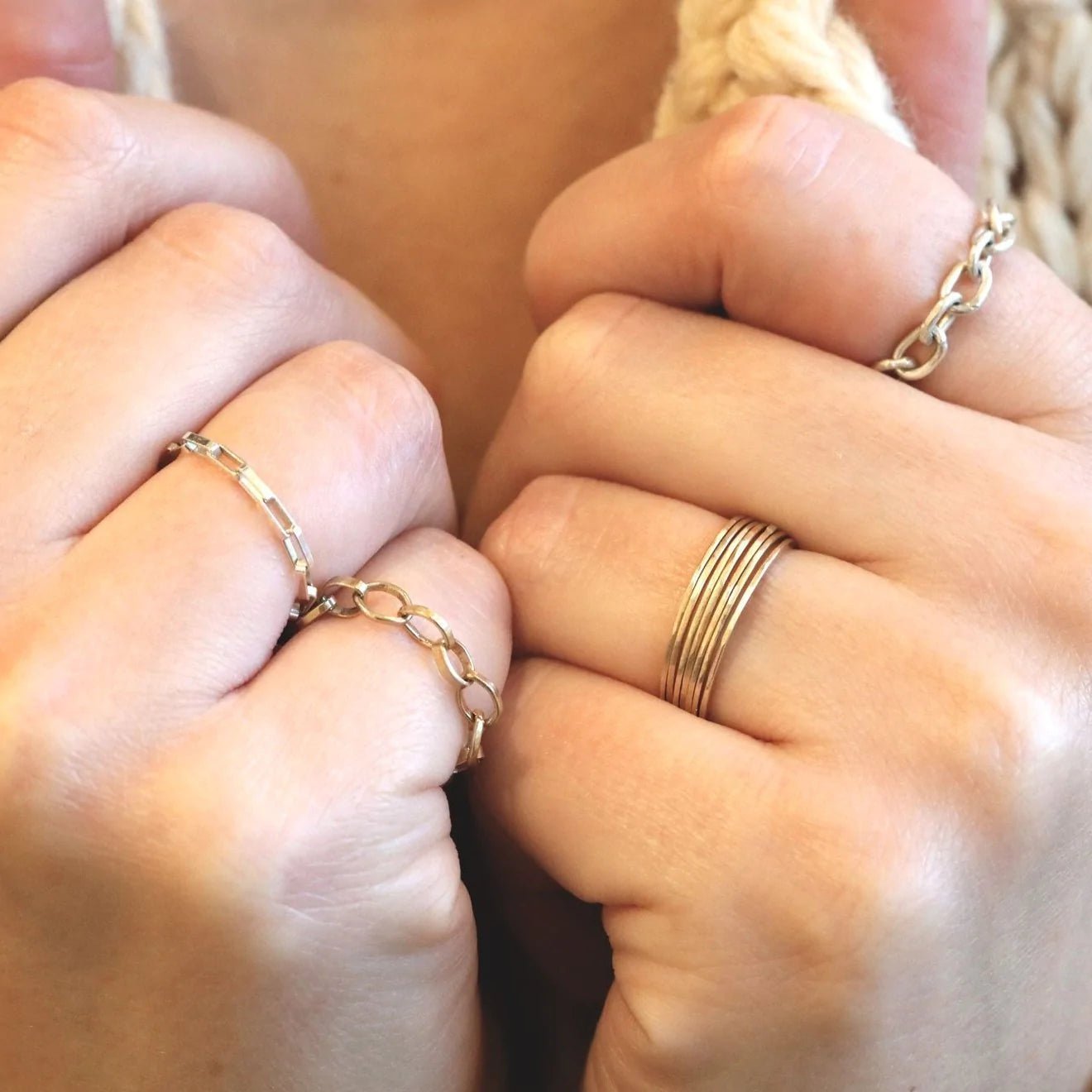 &quot;Amy&quot; 14 Karat Yellow Gold 20 Gauge Flexible Chain Ring - Peridot Fine Jewelry - Sarah Macfadden