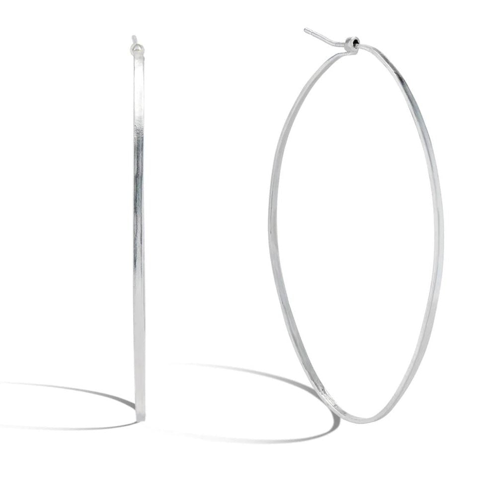 &quot;Elsa&quot; Sterling Silver Hammered Oval Hoop - Peridot Fine Jewelry - Sarah Macfadden
