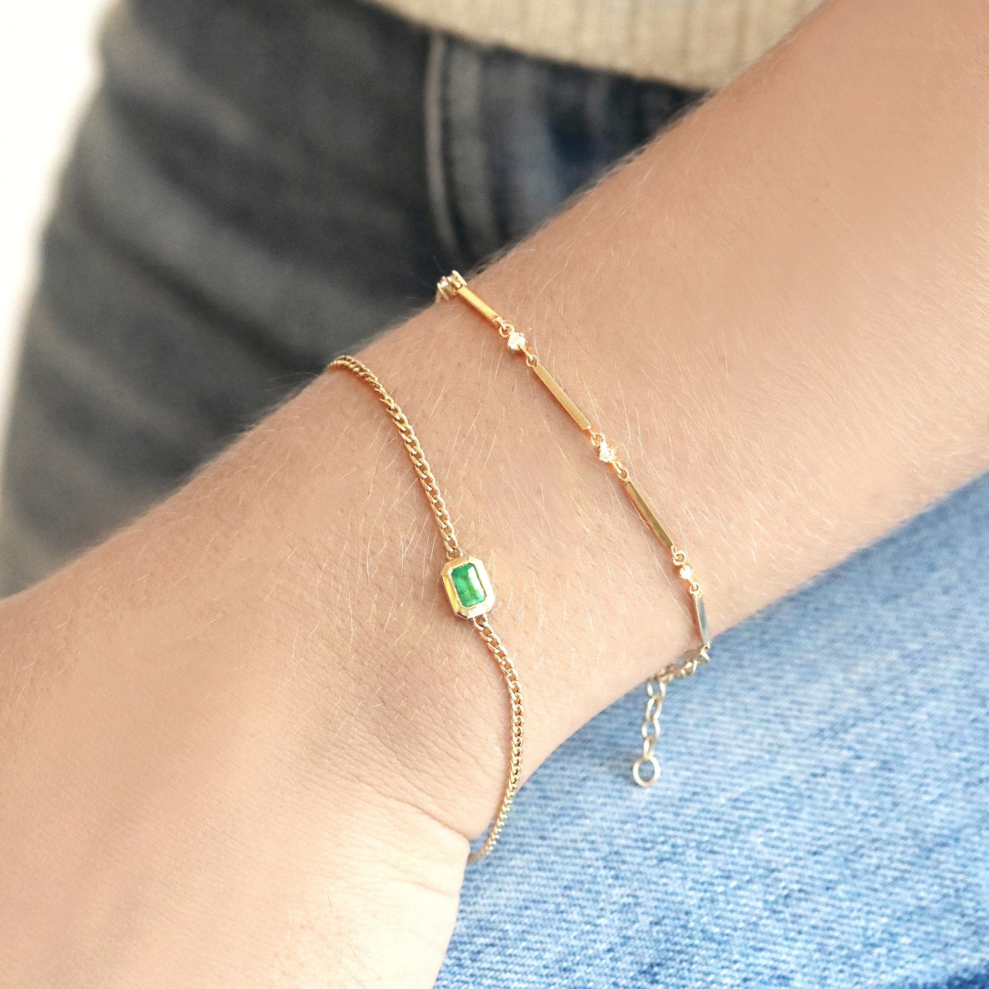 Gold Square Bar Bracelet with Graduated Diamonds - Peridot Fine Jewelry - Zoe Chicco