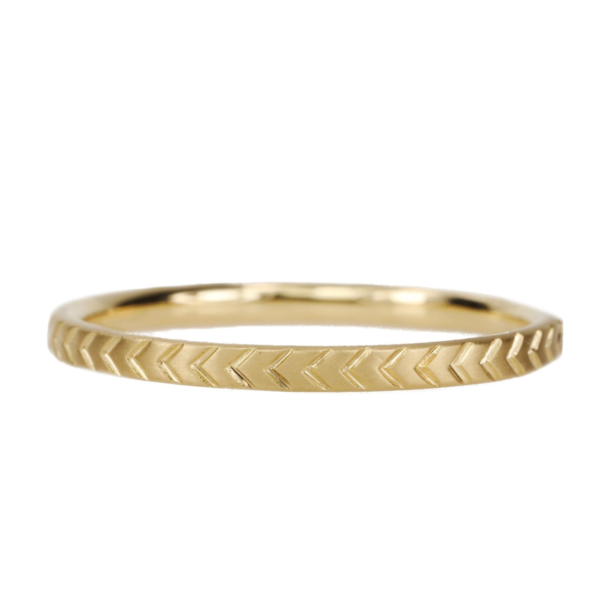 18K Gold Engraved Geometric Band