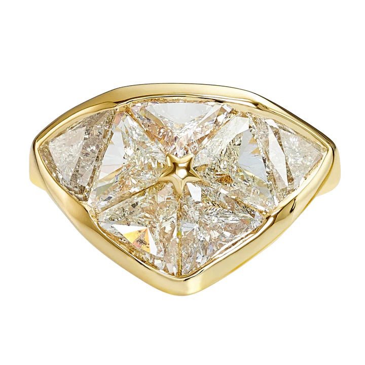 Artemer ORDER ONLY: &quot;Interstellar Dome&quot; Ring with Triangle-Cut Diamonds